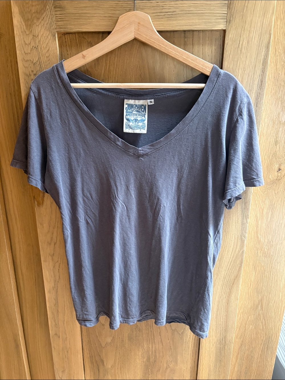 Jungmaven Women's V-Neck Short Sleeve Tee - Slate Gray